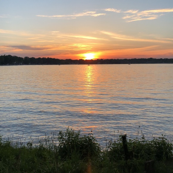 Meet your Posher, Katie - Picture 1 of 1